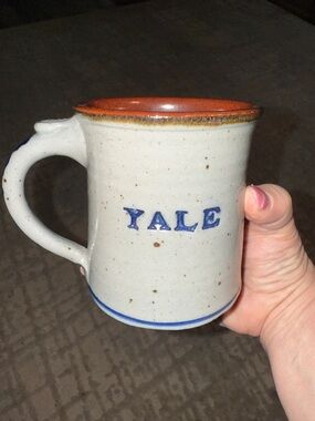 “ Yale “ Granville Hollow Pottery Mug Marked Harvey 2-08